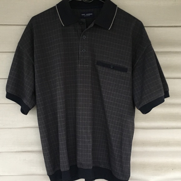 Mens short sleeve 3 button down with colar and a front button pocket. - Picture 6 of 8